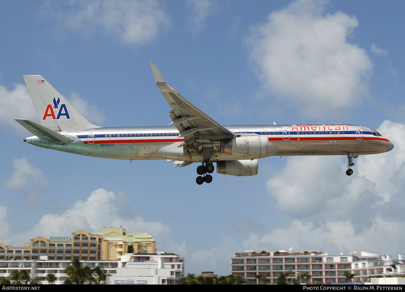 Aircraft Photo of N659AA | Boeing 757-223 | American Airlines | AirHistory.net #519089