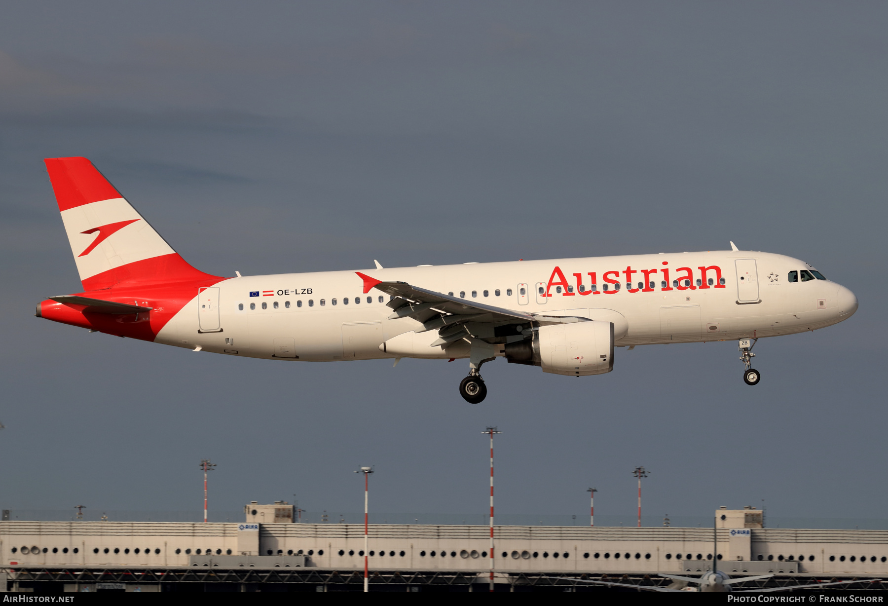 Aircraft Photo of OE-LZB | Airbus A320-214 | Austrian Airlines | AirHistory.net #519102