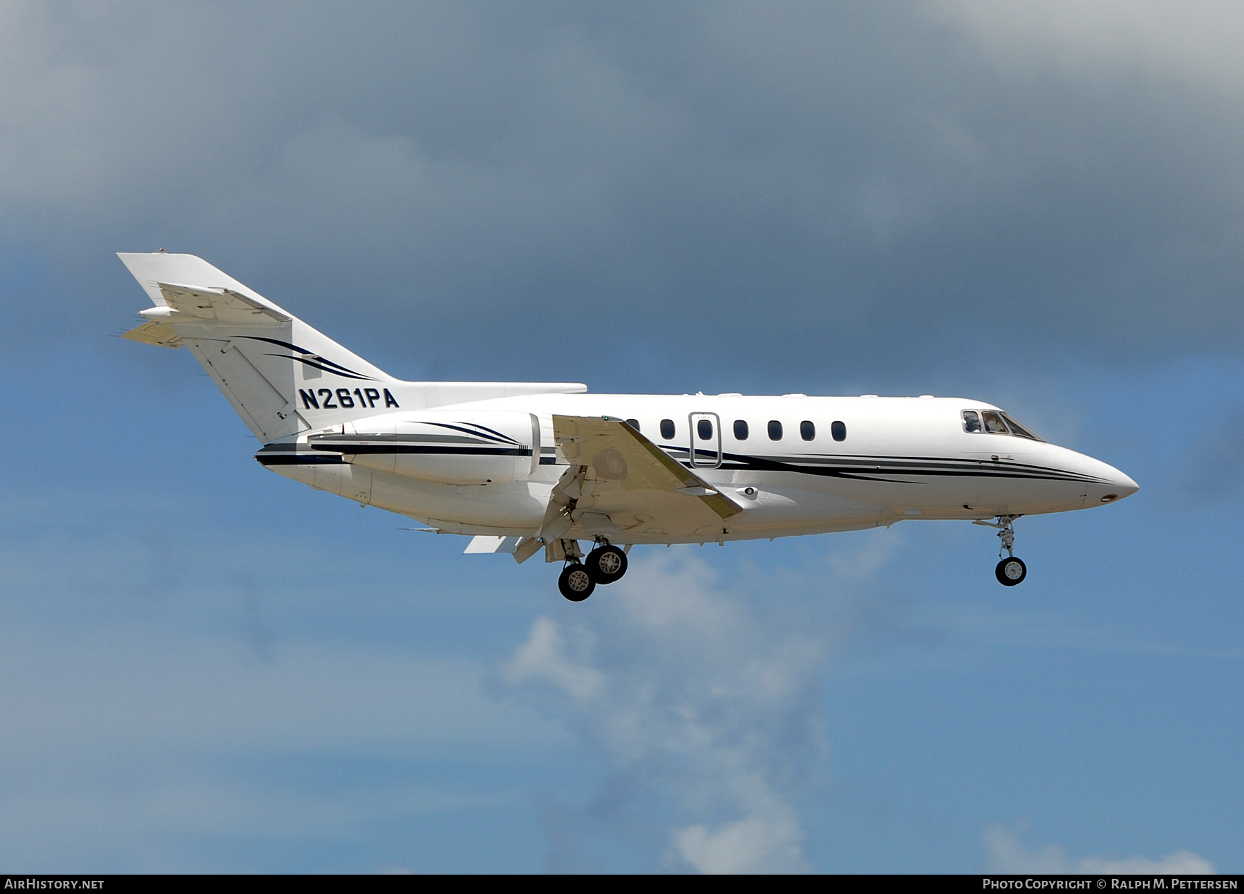 Aircraft Photo of N261PA | Raytheon Hawker 1000 | AirHistory.net #519121