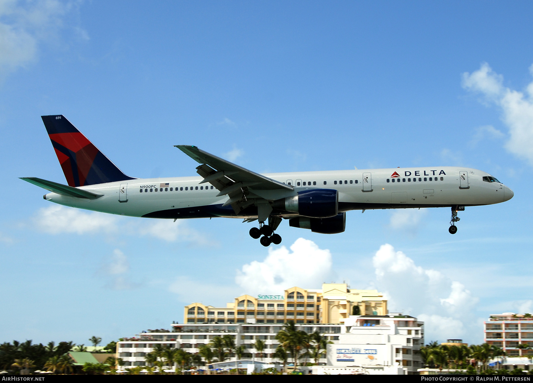 Aircraft Photo of N900PC | Boeing 757-26D | Delta Air Lines | AirHistory.net #519125