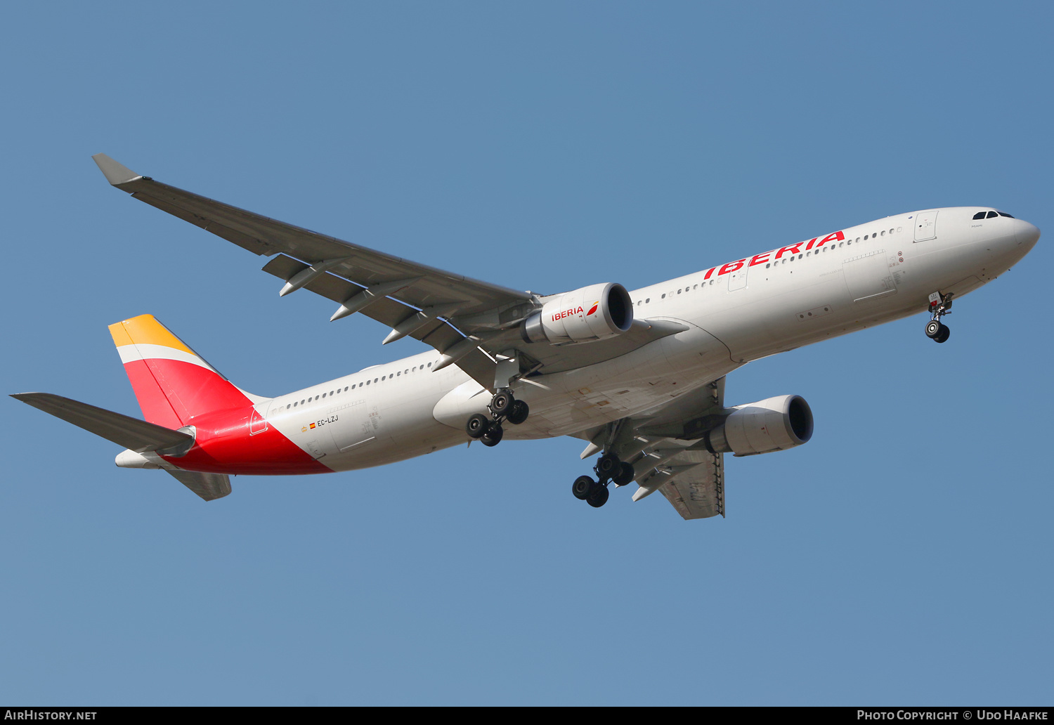 Aircraft Photo of EC-LZJ | Airbus A330-302 | Iberia | AirHistory.net #519267
