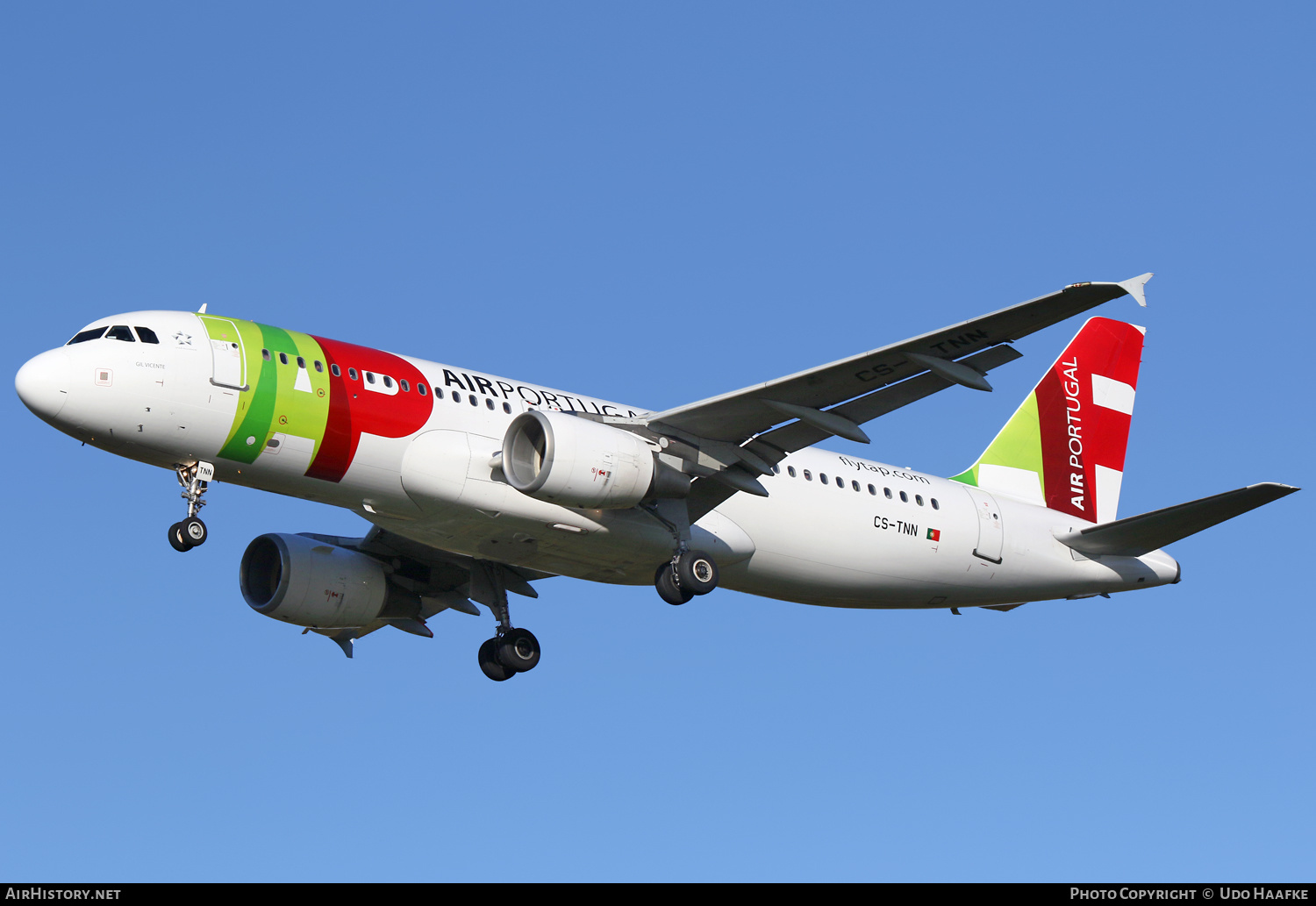 Aircraft Photo of CS-TNN | Airbus A320-214 | TAP Air Portugal | AirHistory.net #519328