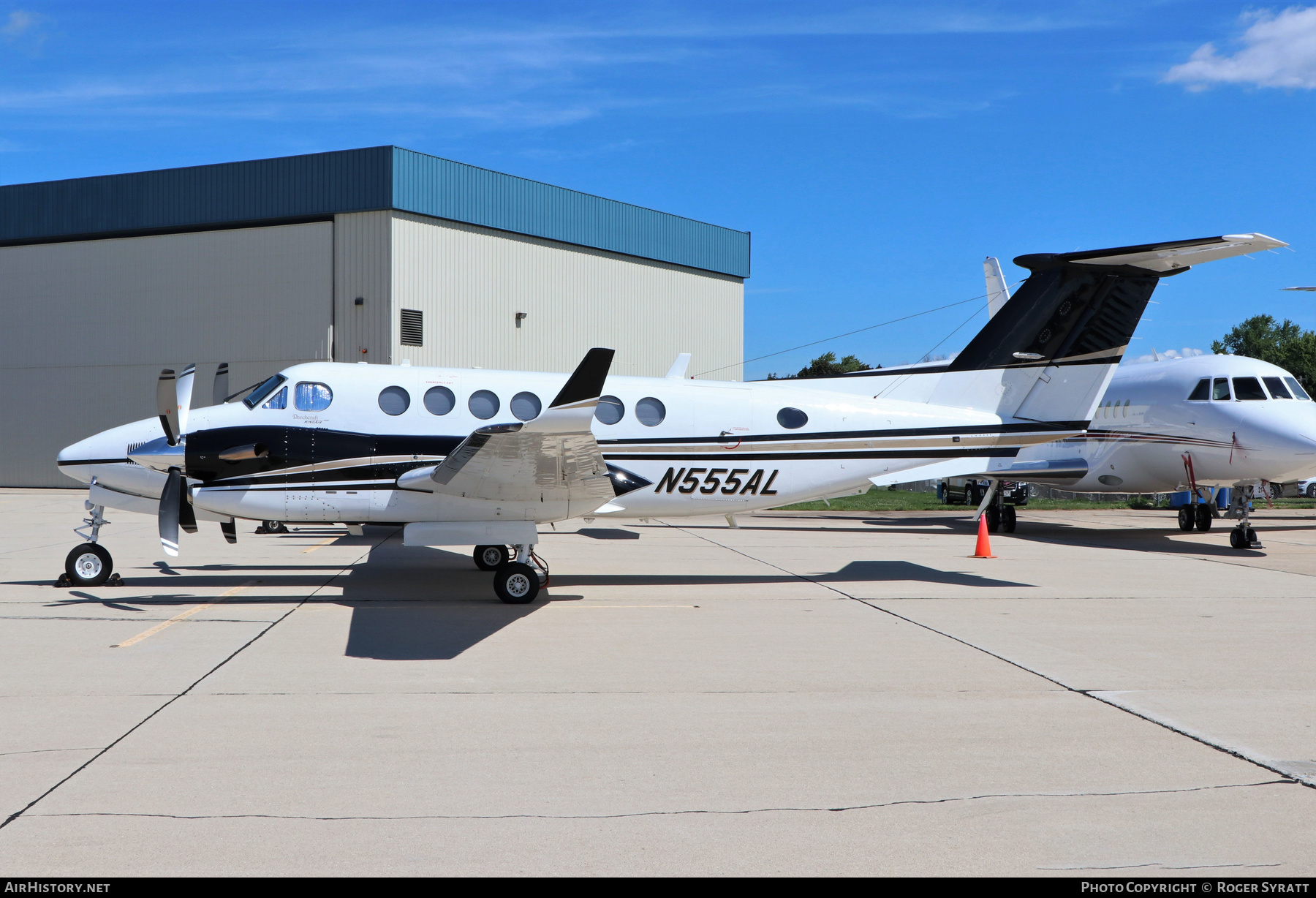 Aircraft Photo of N555AL | Raytheon 350 King Air (B300) | AirHistory.net #519431