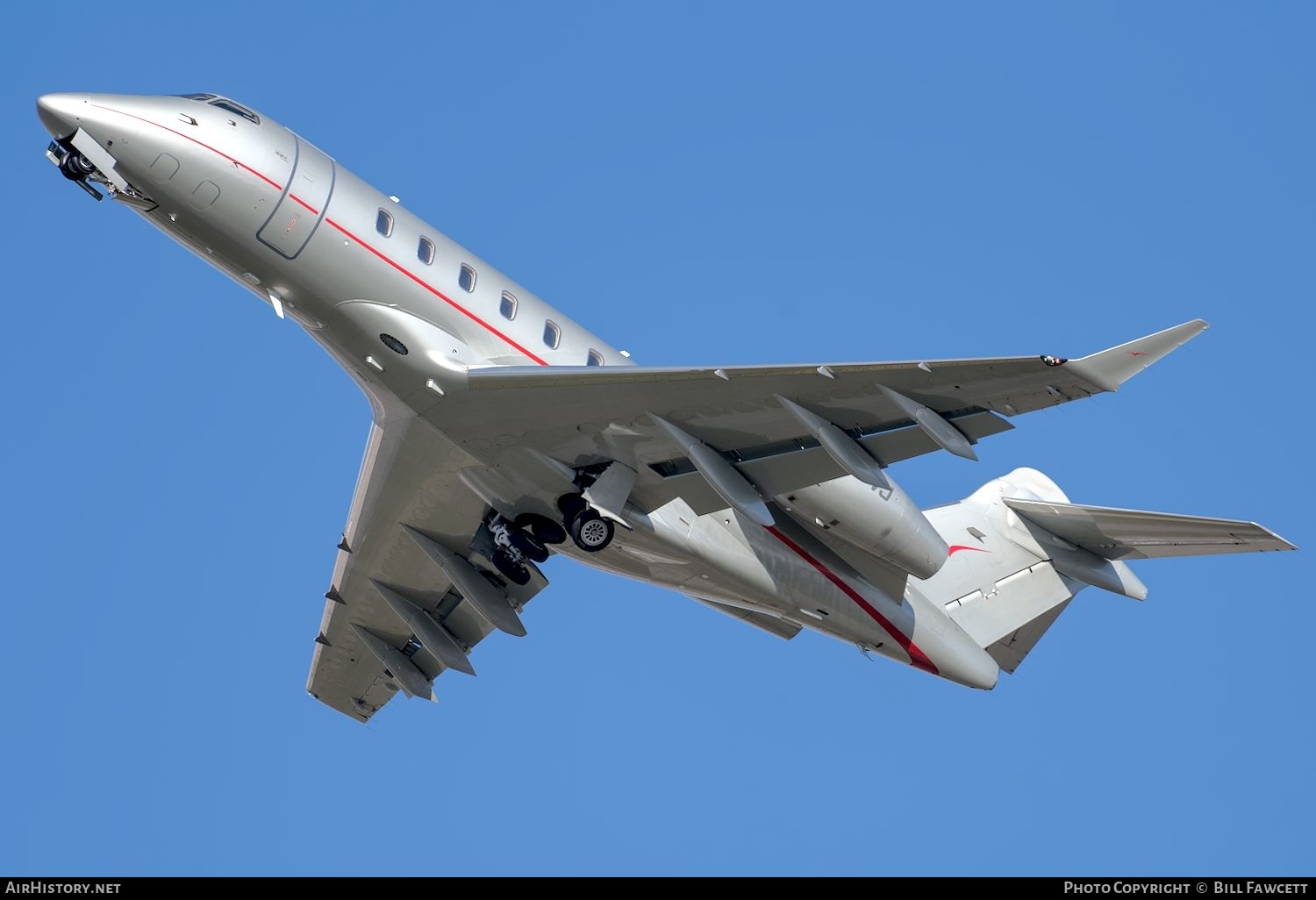 Aircraft Photo of N357VJ | Bombardier Challenger 350 (BD-100-1A10) | XOJet | AirHistory.net #519453