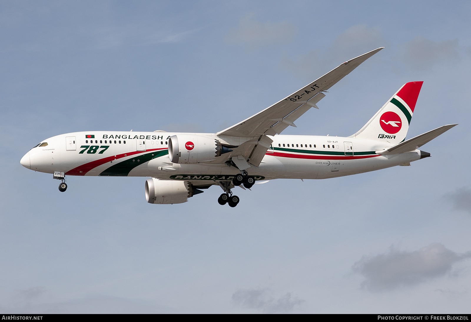 Aircraft Photo of S2-AJT | Boeing 787-8 Dreamliner | Biman Bangladesh Airlines | AirHistory.net #519464