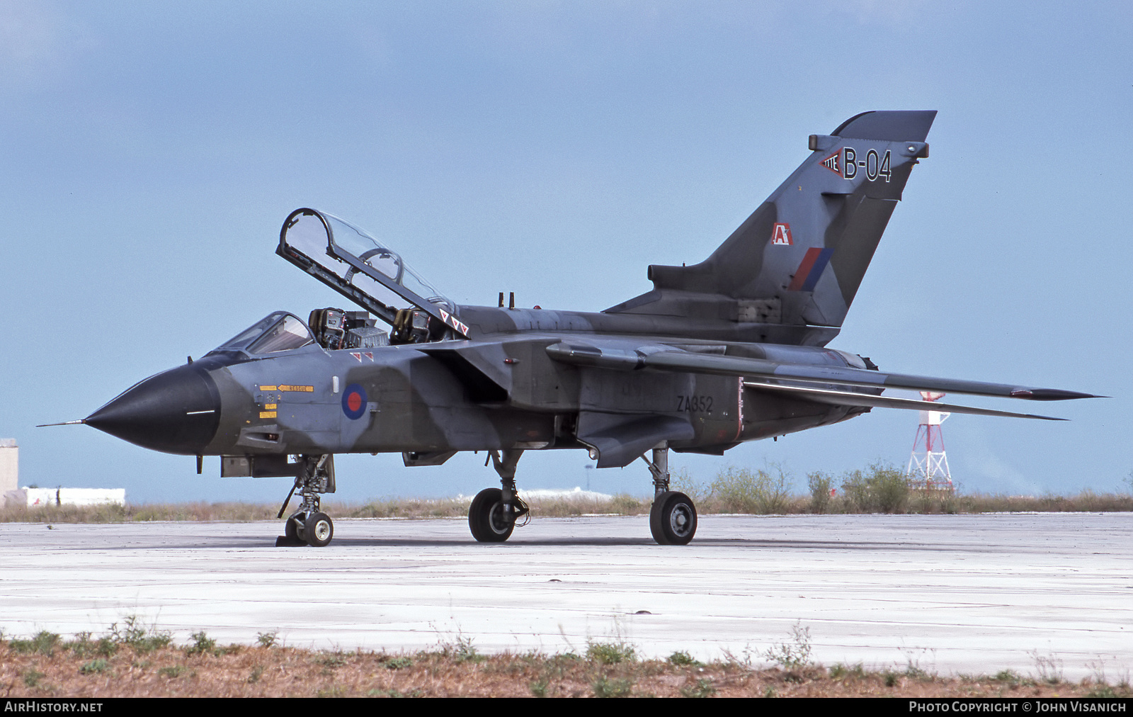 Aircraft Photo of ZA352 | Panavia Tornado GR1 | UK - Air Force | AirHistory.net #519545