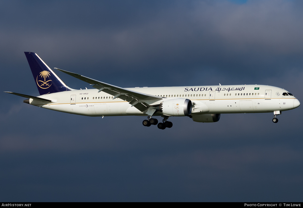 Aircraft Photo of HZ-AR22 | Boeing 787-9 Dreamliner | Saudia - Saudi Arabian Airlines | AirHistory.net #519565