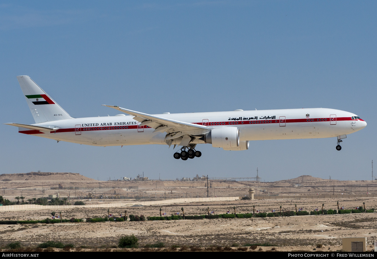 Aircraft Photo of A6-SIL | Boeing 777-35R/ER | Abu Dhabi Amiri Flight | AirHistory.net #519622