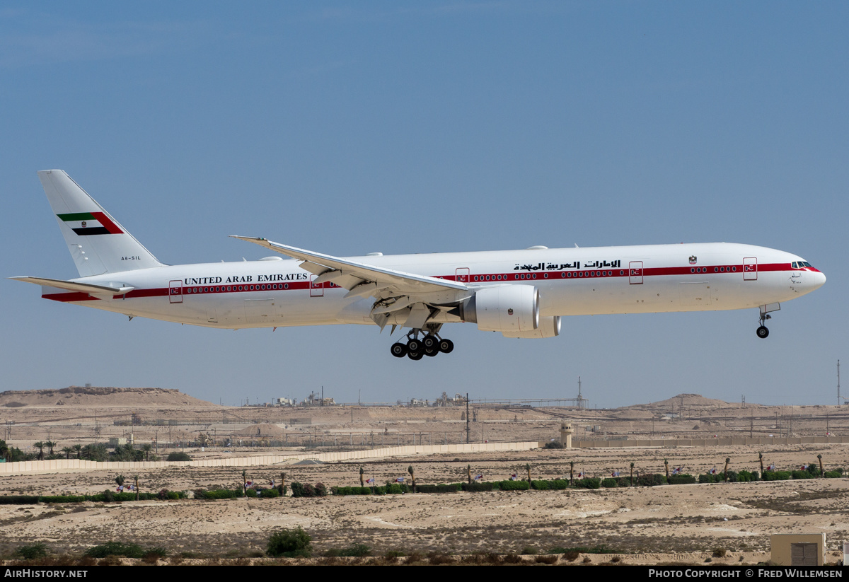 Aircraft Photo of A6-SIL | Boeing 777-35R/ER | United Arab Emirates Government | AirHistory.net #519622