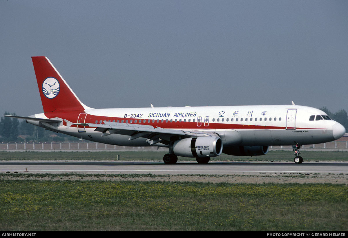 Aircraft Photo of B-2342 | Airbus A320-233 | Sichuan Airlines | AirHistory.net #519673