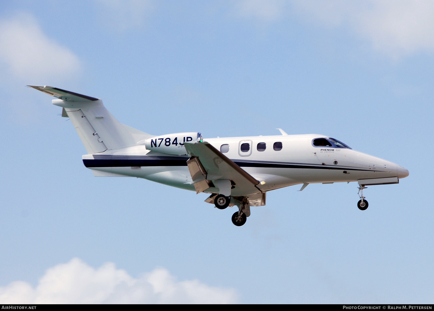 Aircraft Photo of N784JP | Embraer EMB-500 Phenom 100 | AirHistory.net #519702