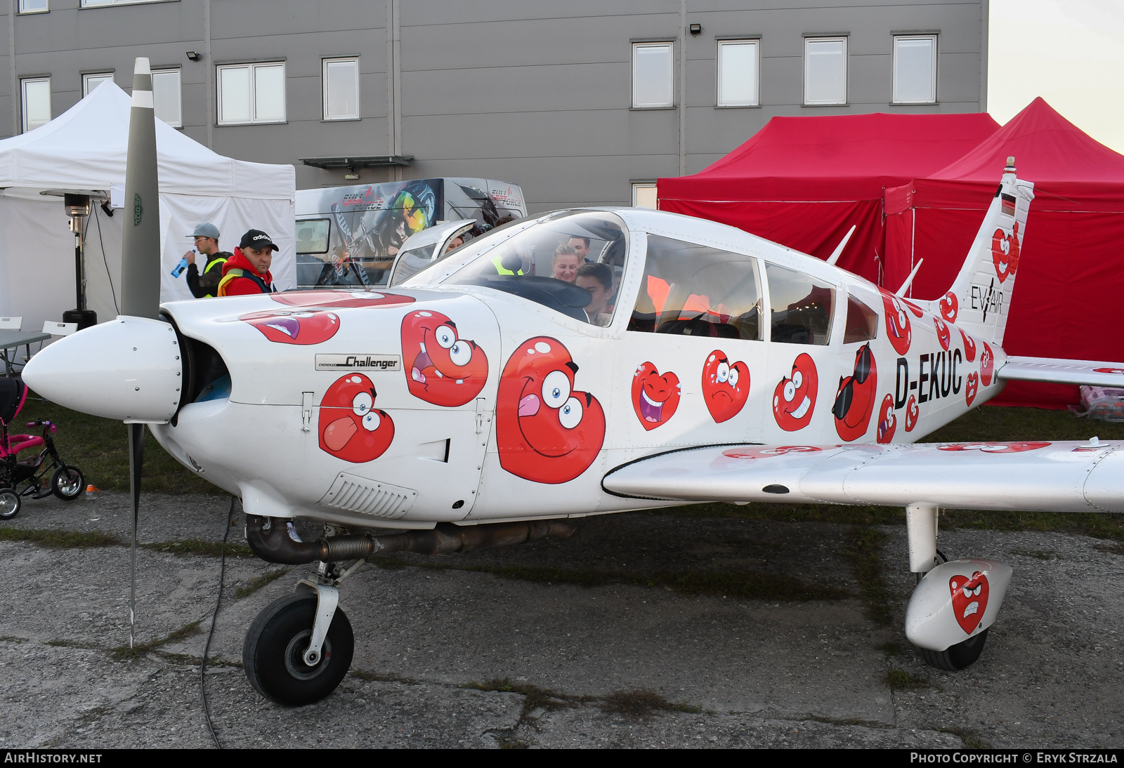 Aircraft Photo of D-EKUC | Piper PA-28-180 Cherokee Challenger | EVAir Organizacja Szkolenia Lotniczego | AirHistory.net #519765