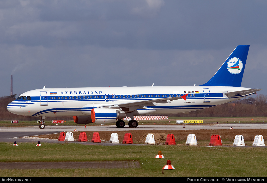 Aircraft Photo of D-ABDH | Airbus A320-214 | Azerbaijan Airlines - AZAL - AHY | AirHistory.net #520086