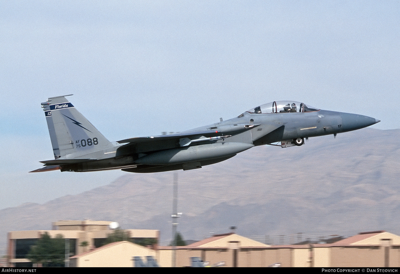 Aircraft Photo of 75-0088 / AF75-088 | McDonnell Douglas F-15B | USA - Air Force | AirHistory.net #520146