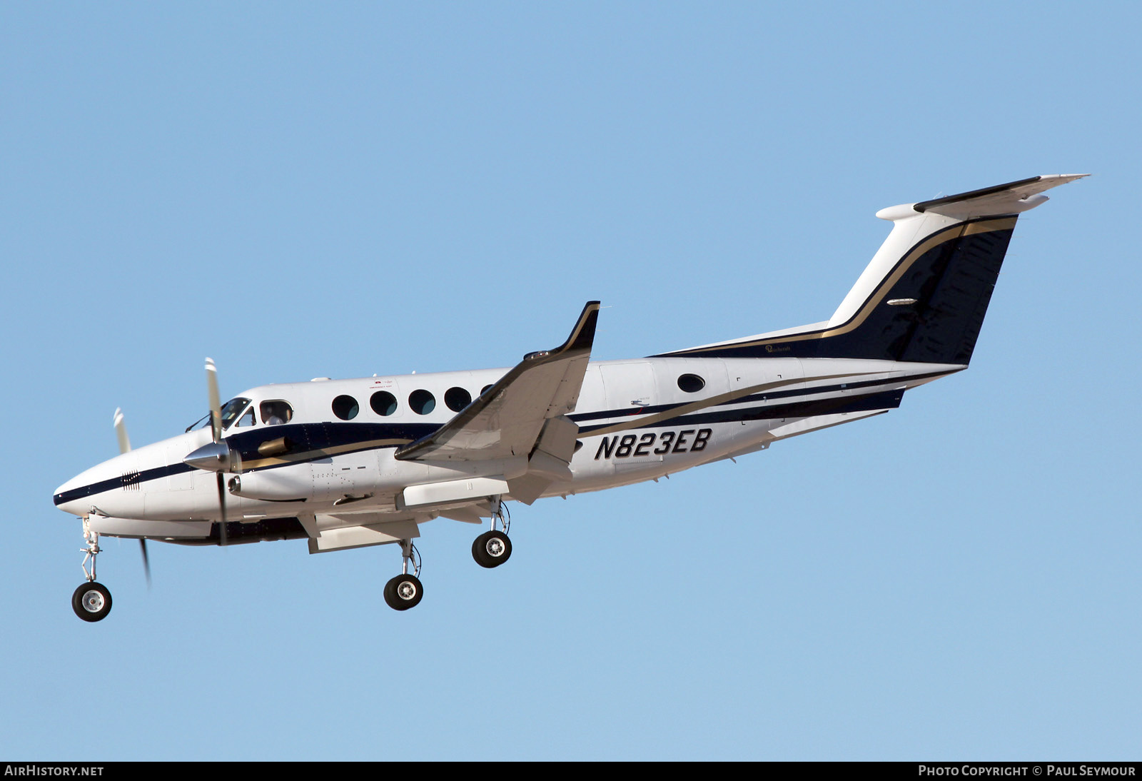 Aircraft Photo of N823EB | Raytheon 350 King Air (B300) | AirHistory.net #520277