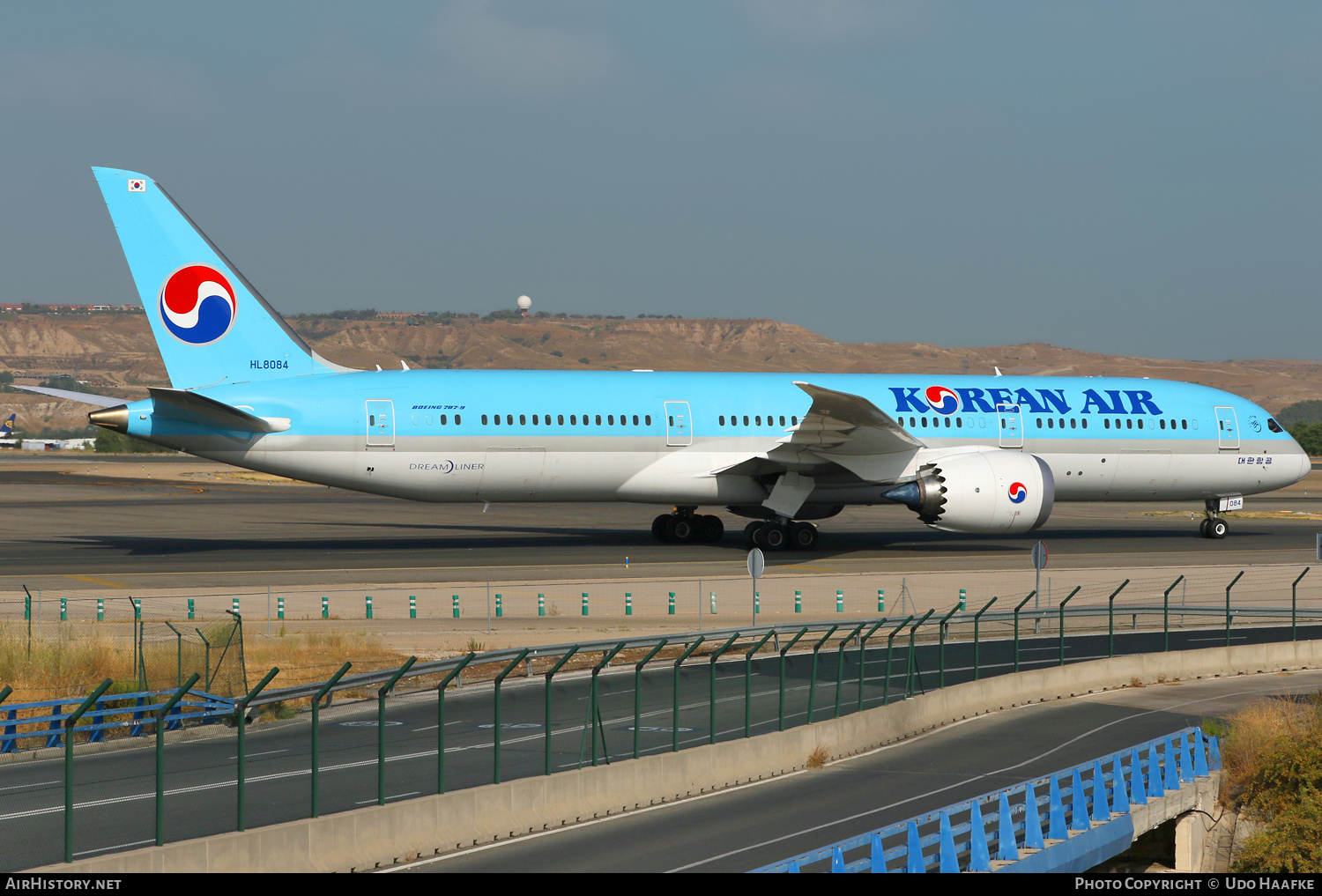 Aircraft Photo of HL8084 | Boeing 787-9 Dreamliner | Korean Air | AirHistory.net #520286