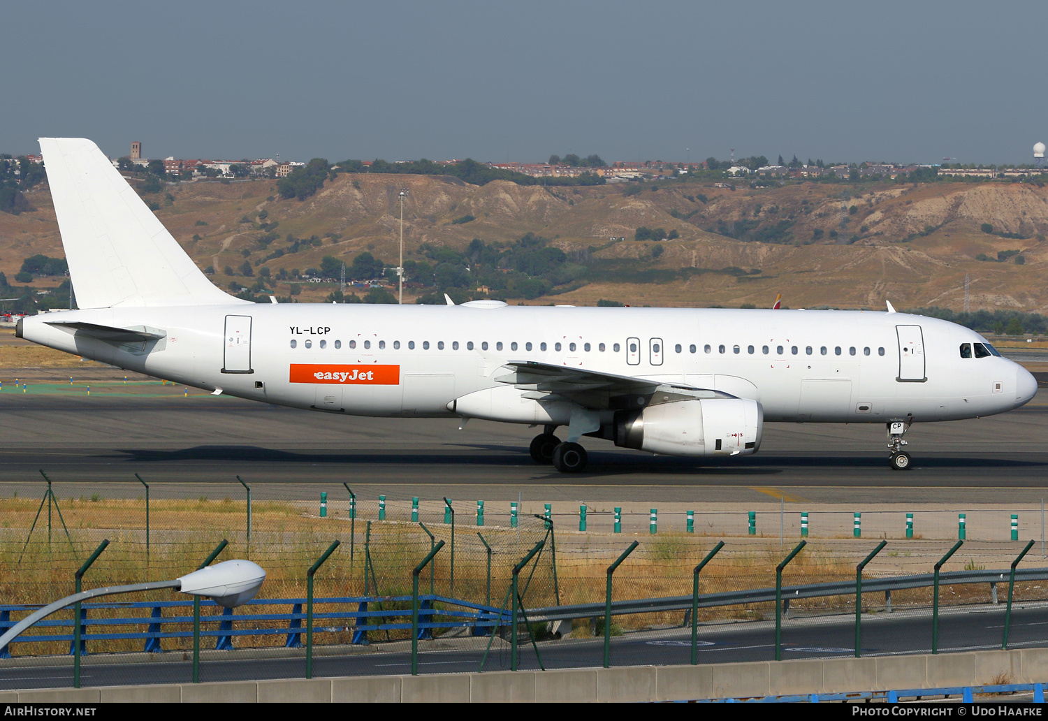 Aircraft Photo of YL-LCP | Airbus A320-232 | EasyJet | AirHistory.net #520292