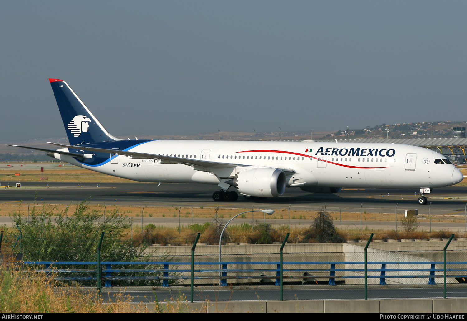 Aircraft Photo of N438AM | Boeing 787-9 Dreamliner | AeroMéxico | AirHistory.net #520310