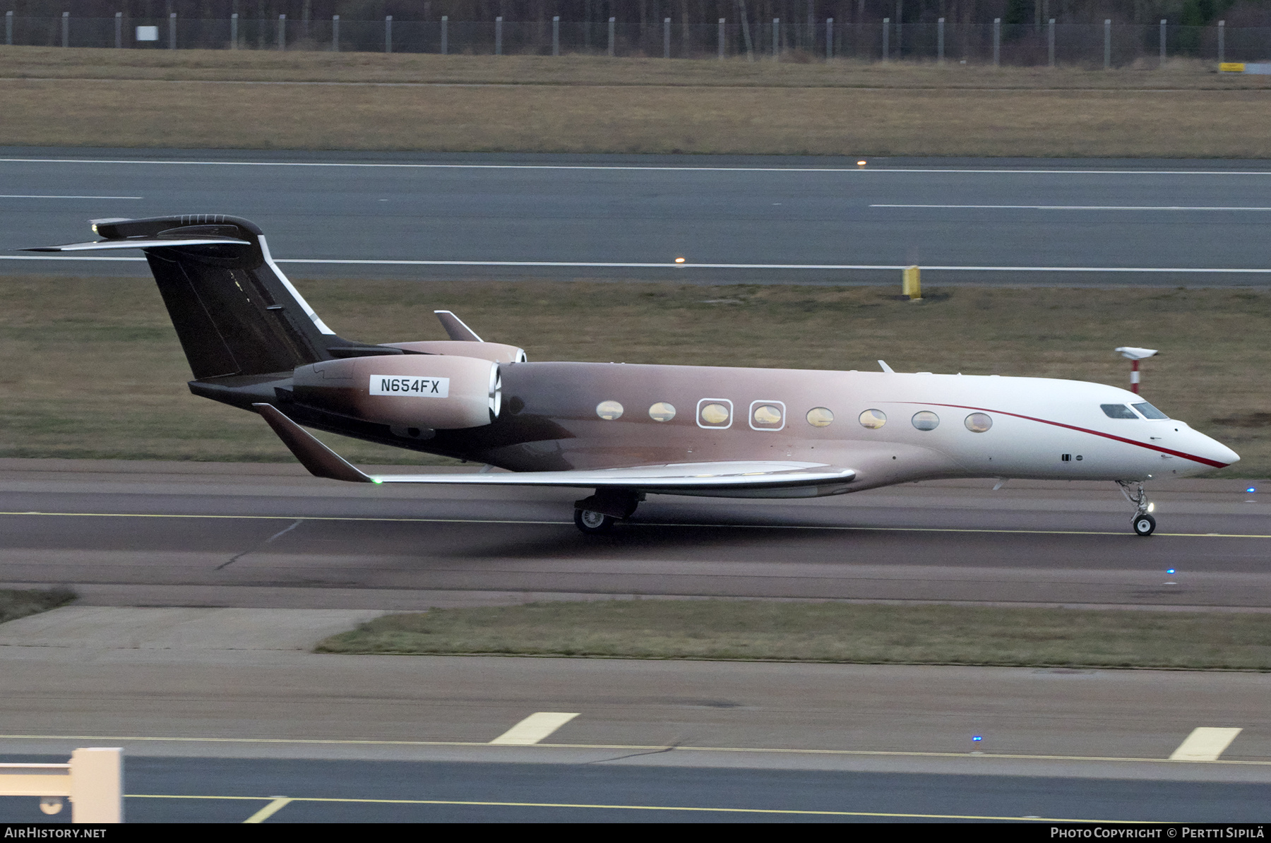 Aircraft Photo of N654FX | Gulfstream Aerospace G650ER (G-VI) | AirHistory.net #520355