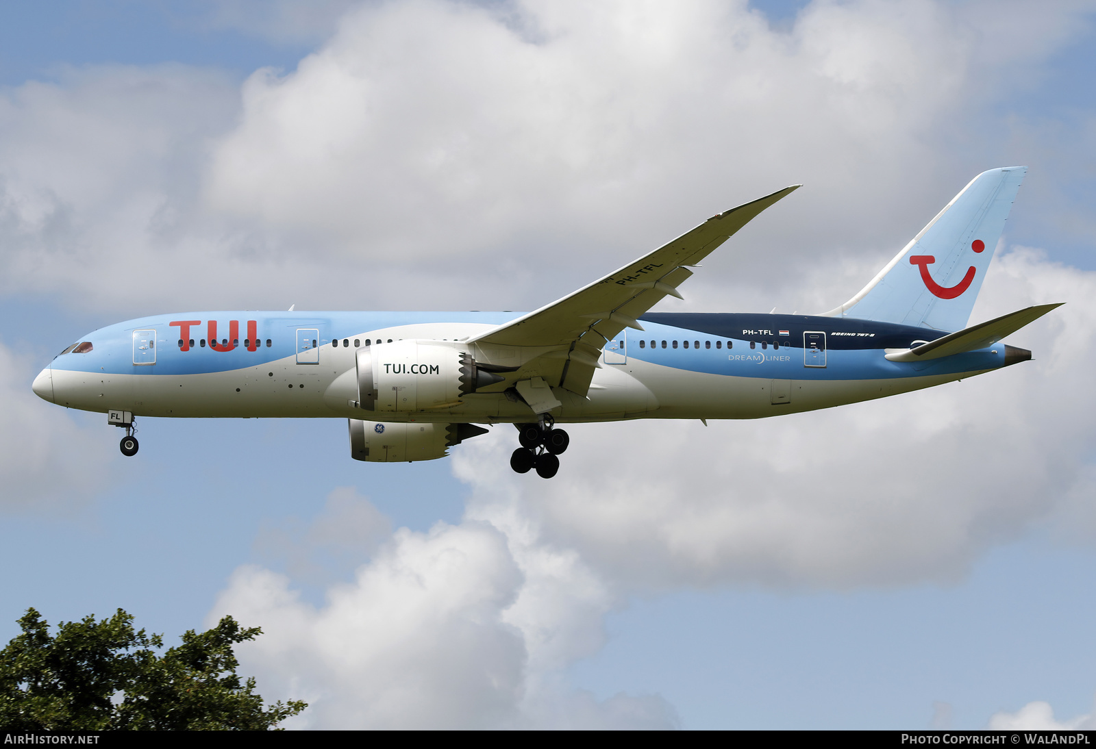 Aircraft Photo of PH-TFL | Boeing 787-8 Dreamliner | TUI | AirHistory.net #520377