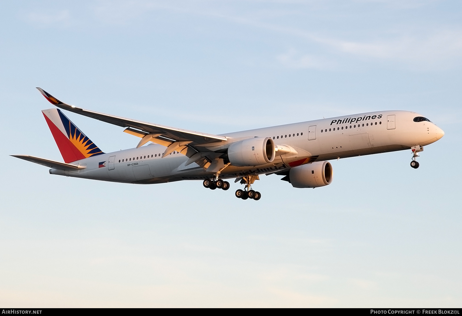 Aircraft Photo of RP-C3501 | Airbus A350-941 | Philippine Airlines | AirHistory.net #520415