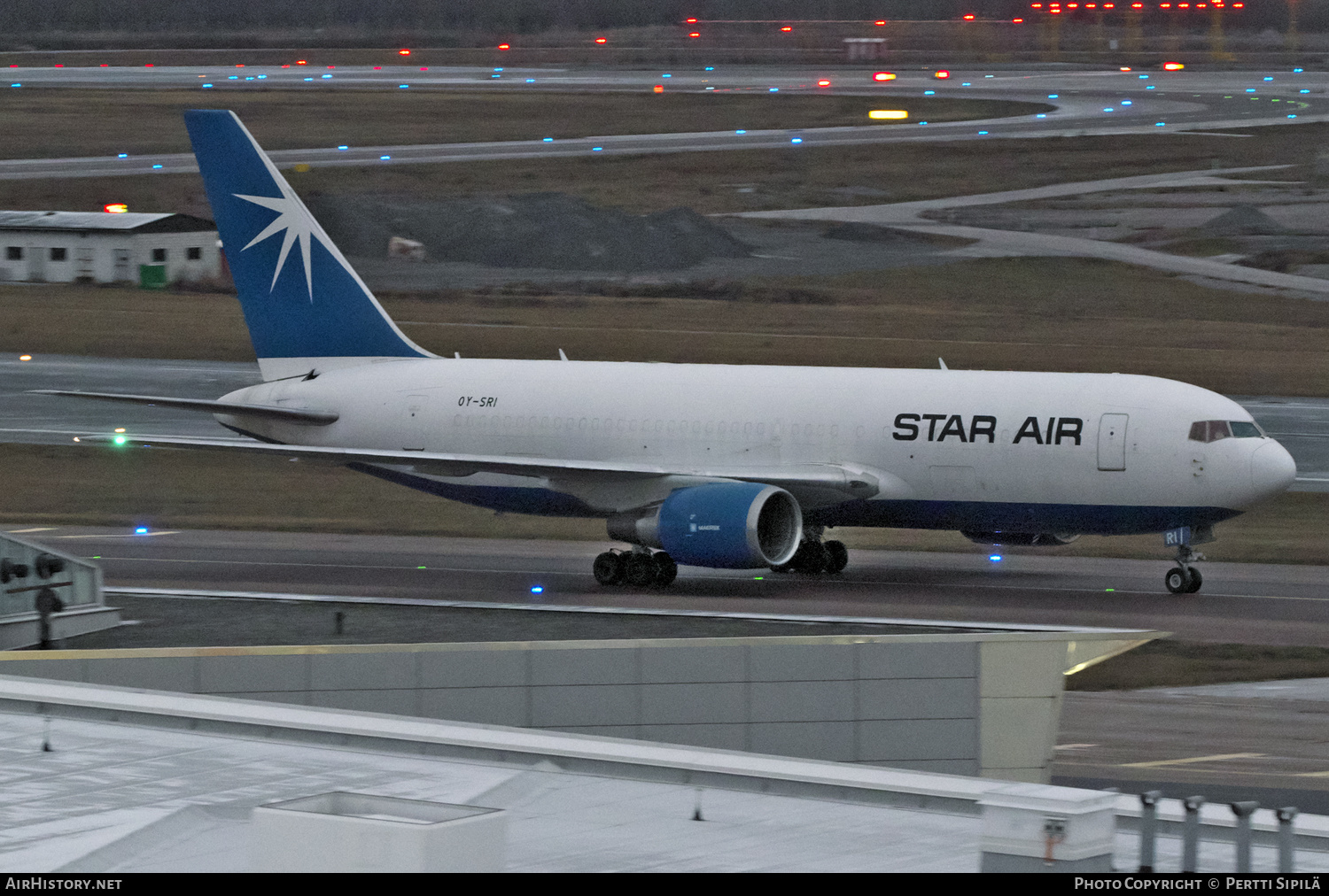 Aircraft Photo of OY-SRI | Boeing 767-25E(BDSF) | Star Air | AirHistory.net #520437