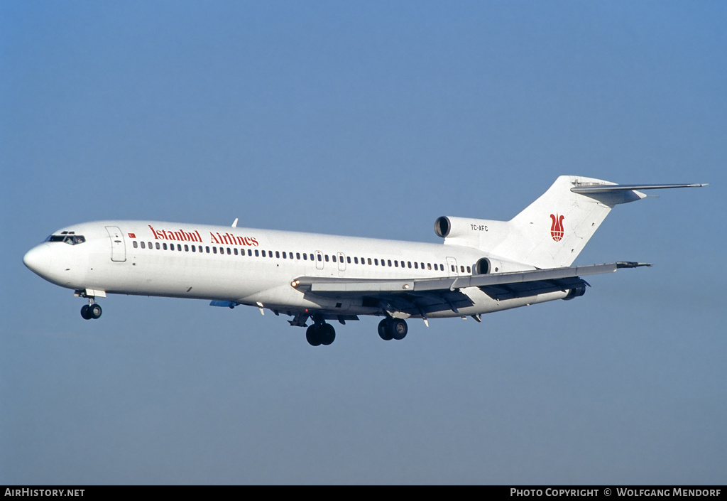 Aircraft Photo of TC-AFC | Boeing 727-228 | Istanbul Airlines | AirHistory.net #520482
