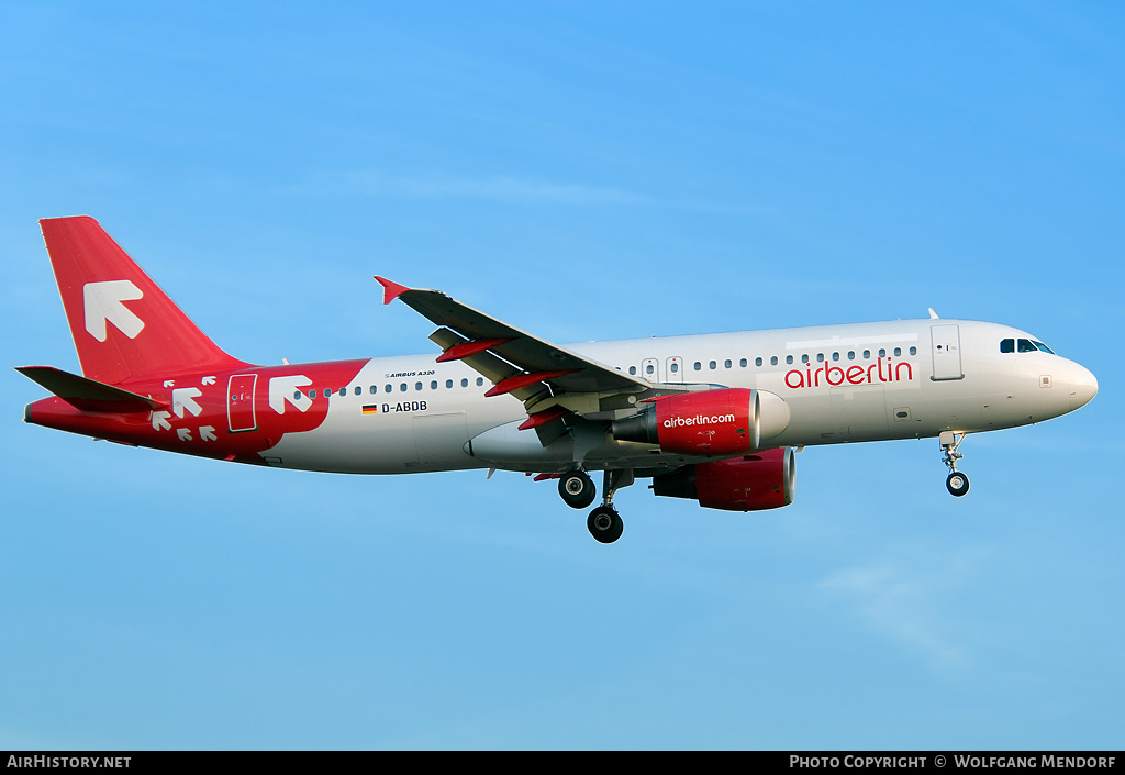 Aircraft Photo of D-ABDB | Airbus A320-214 | Air Berlin | AirHistory.net #520590