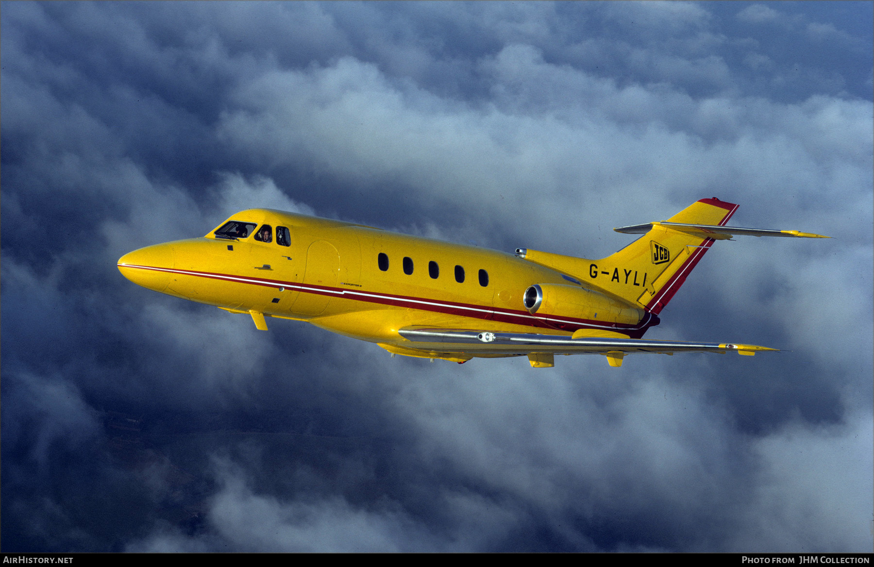 Aircraft Photo of G-AYLI | Hawker Siddeley HS-125-400B | JCB - J.C. Bamford Excavators | AirHistory.net #520608