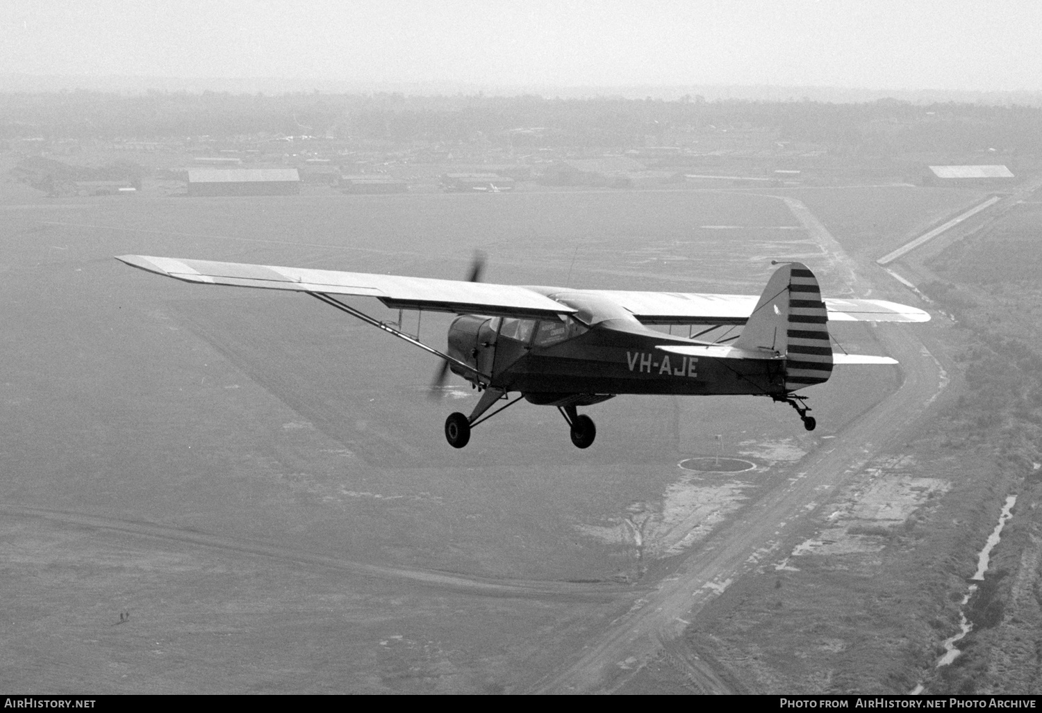 Aircraft Photo of VH-AJE | Auster J-1 Autocrat | AirHistory.net #520617