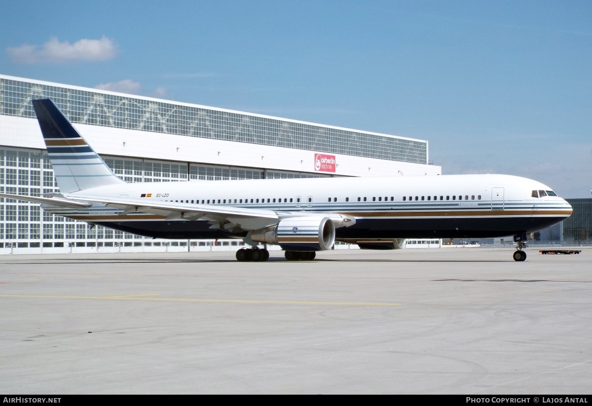 Aircraft Photo of EC-LZO | Boeing 767-35D/ER | Privilege Style | AirHistory.net #520688