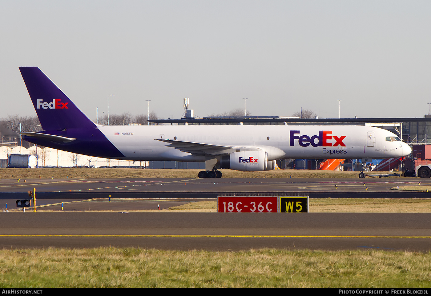 Aircraft Photo of N915FD | Boeing 757-236/SF | FedEx Express - Federal Express | AirHistory.net #520728