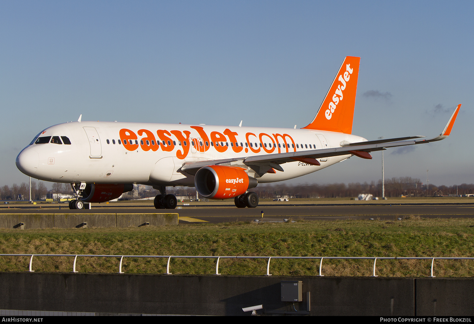 Aircraft Photo of G-EZWV | Airbus A320-214 | EasyJet | AirHistory.net #520733
