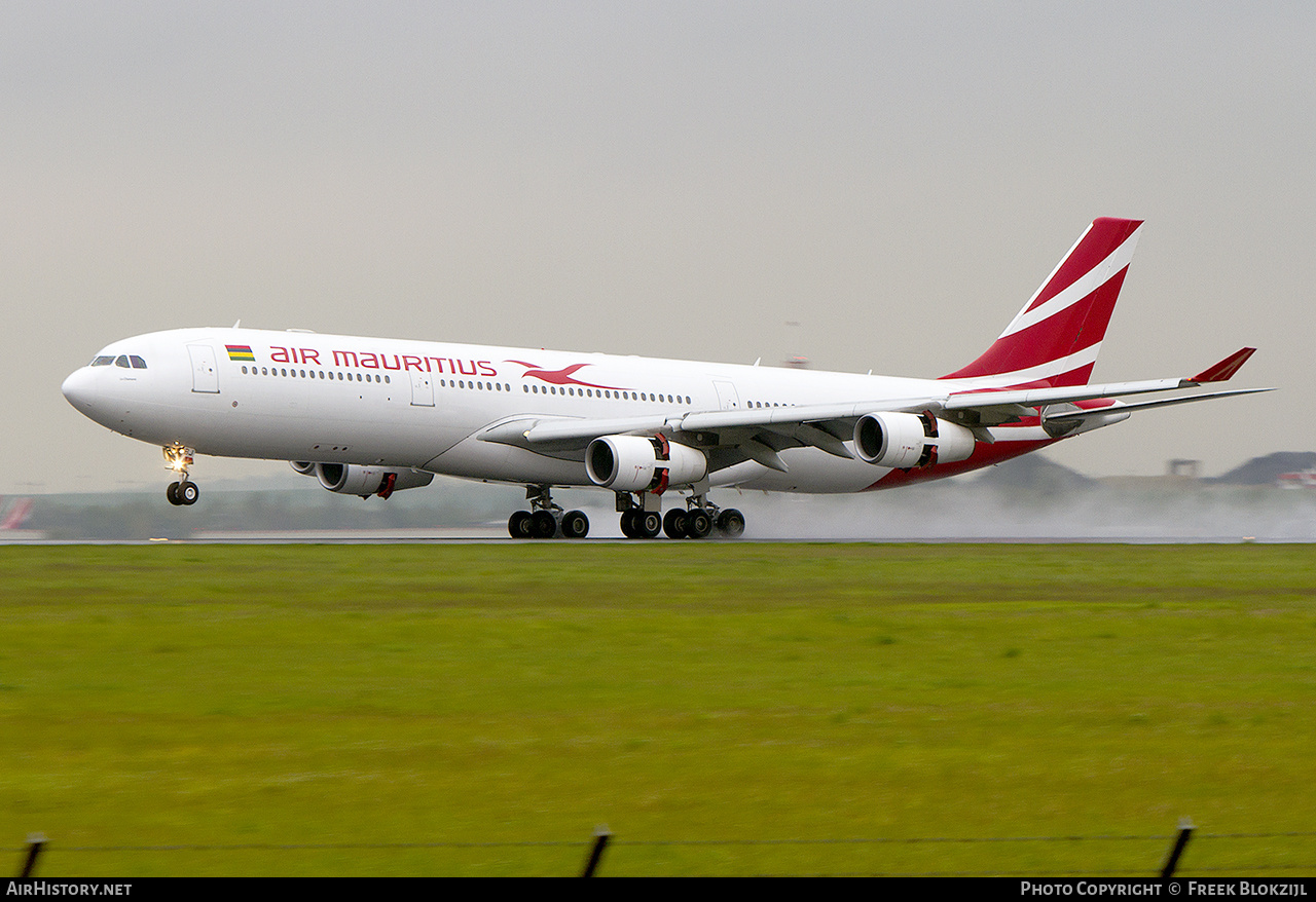 Aircraft Photo of 3B-NBJ | Airbus A340-313 | Air Mauritius | AirHistory.net #520795