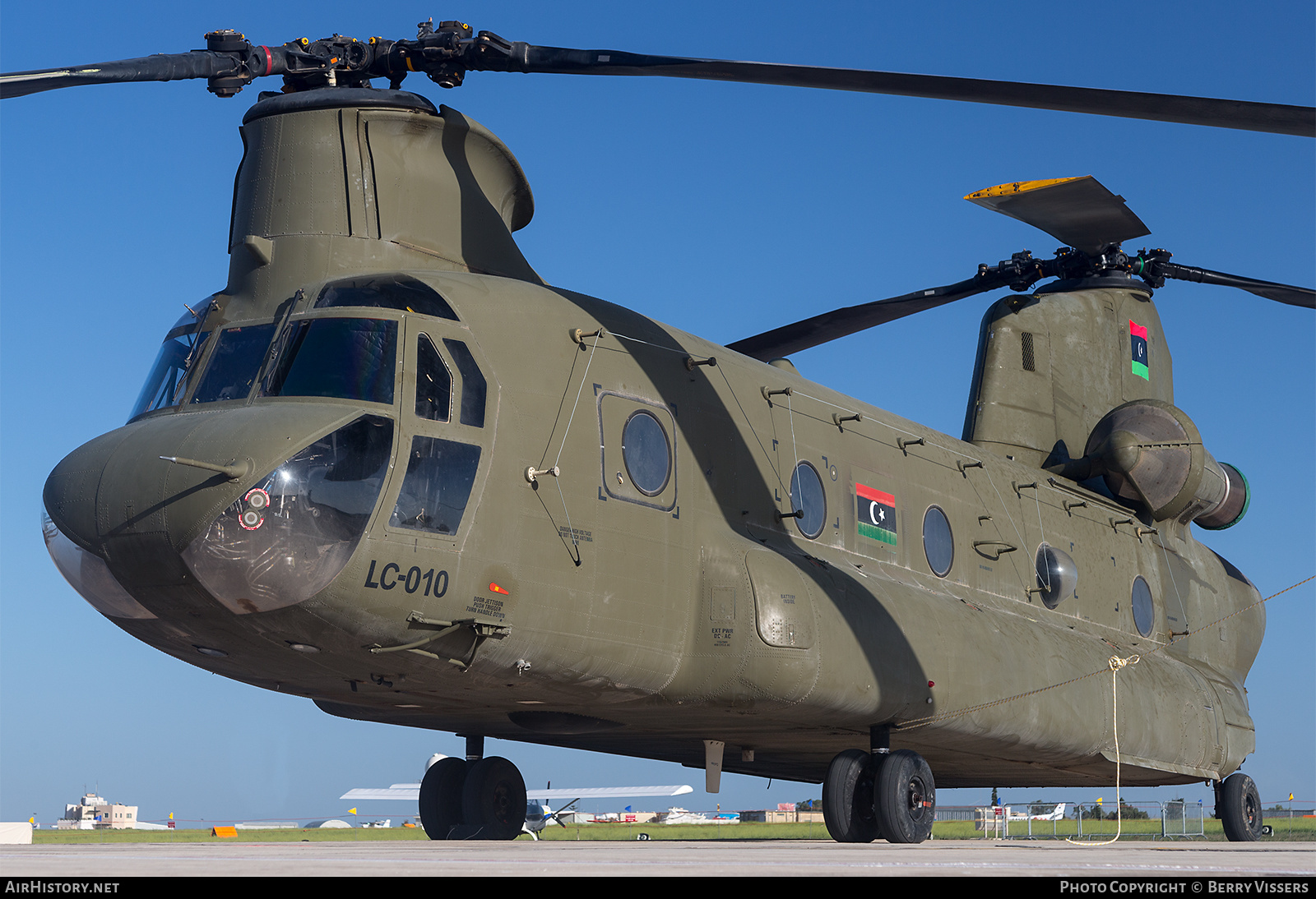 Aircraft Photo of LC-010 | Boeing Vertol CH-47C Chinook | Libya - Air Force | AirHistory.net #520849