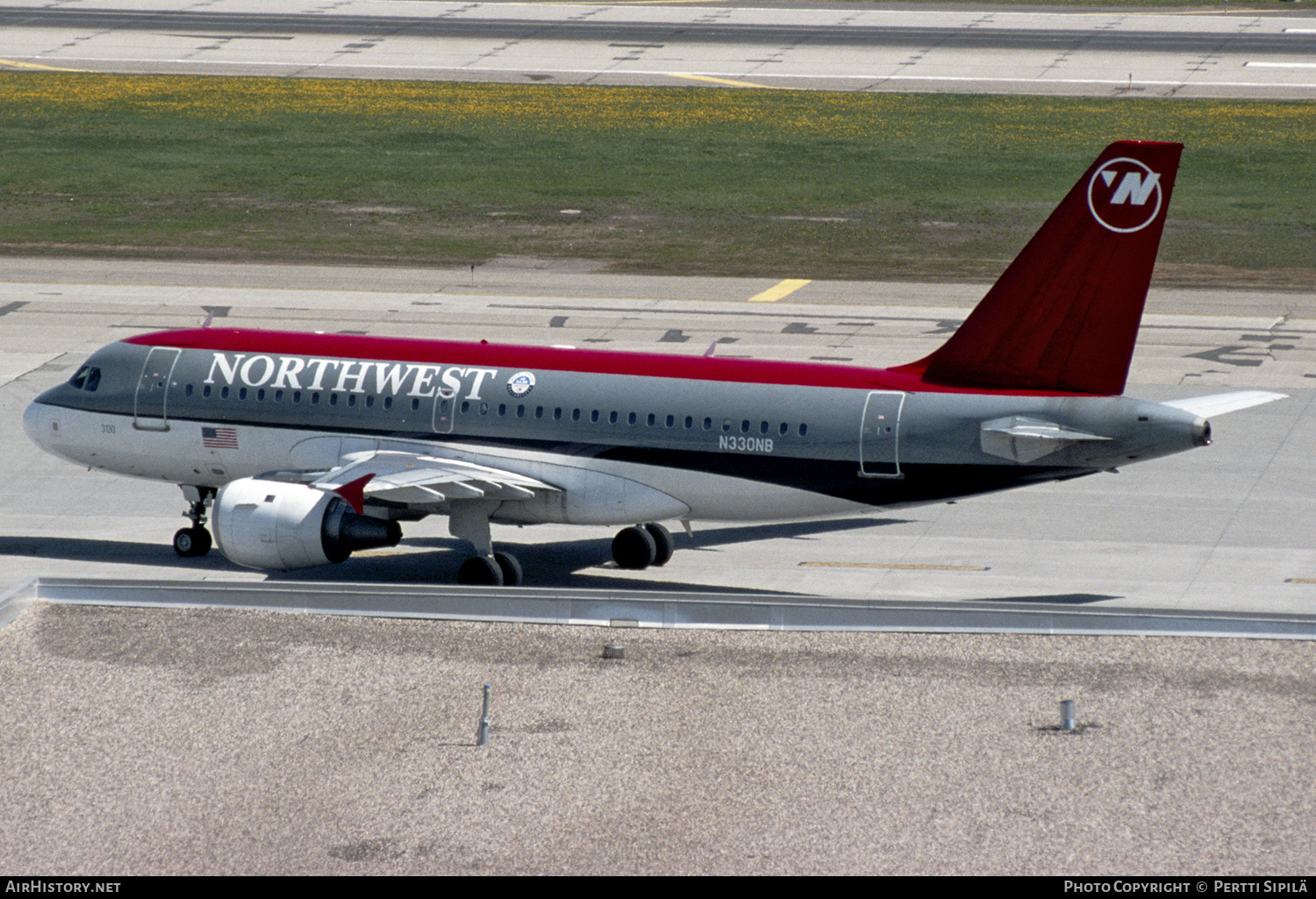 Aircraft Photo of N330NB | Airbus A319-114 | Northwest Airlines | AirHistory.net #520860
