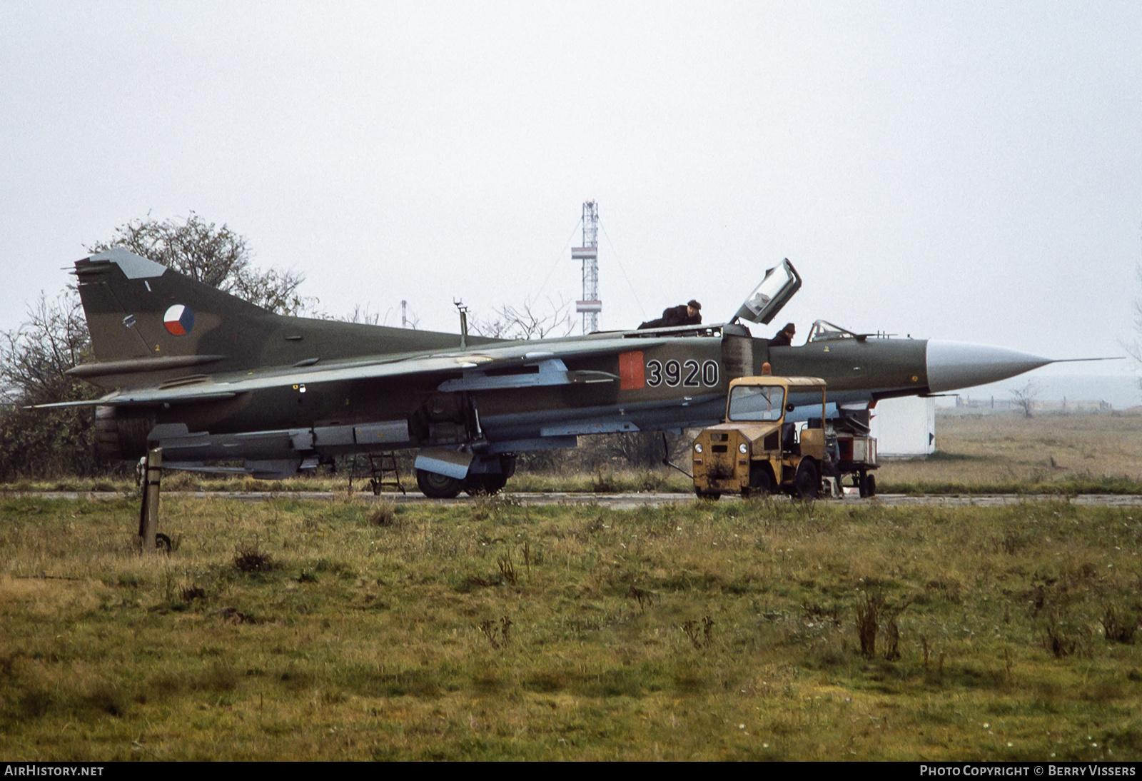Aircraft Photo of 3920 | Mikoyan-Gurevich MiG-23MF | Czechoslovakia - Air Force | AirHistory.net #520879