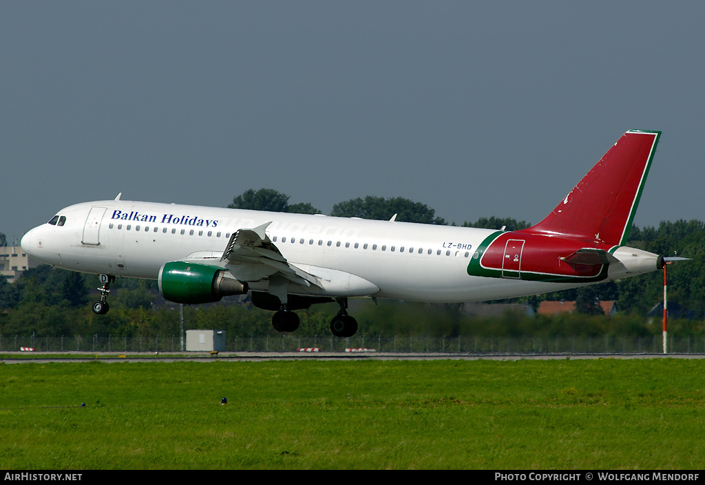 Aircraft Photo of LZ-BHD | Airbus A320-211 | Balkan Holidays Air - BH Air | AirHistory.net #521034