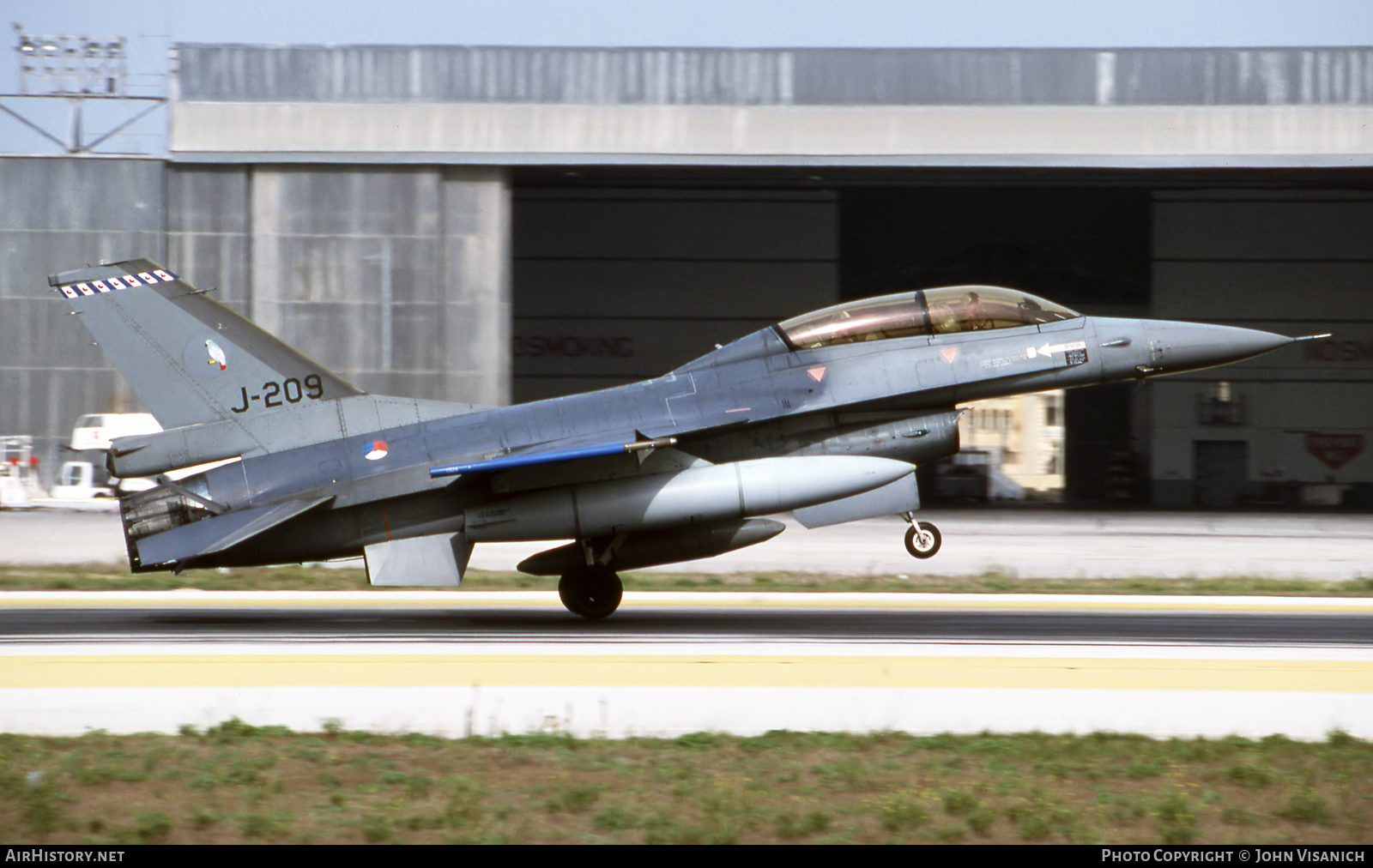 Aircraft Photo of J-209 | General Dynamics F-16B Fighting Falcon | Netherlands - Air Force | AirHistory.net #521075