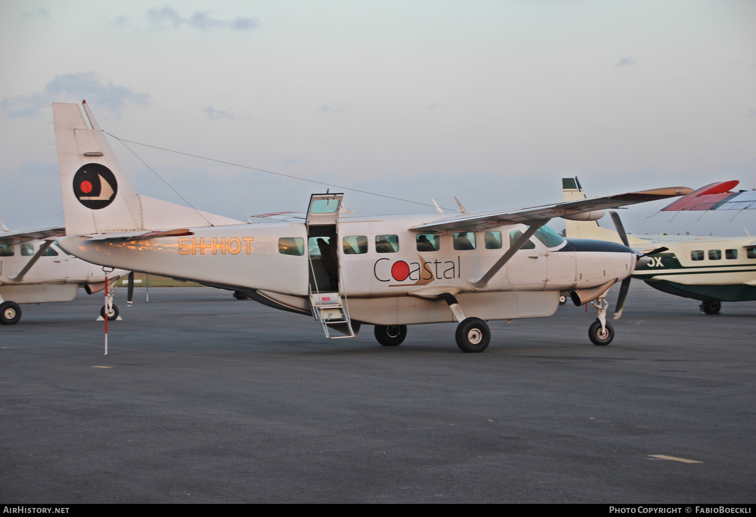Aircraft Photo of 5H-HOT | Cessna 208B Grand Caravan | Coastal Aviation | AirHistory.net #521097