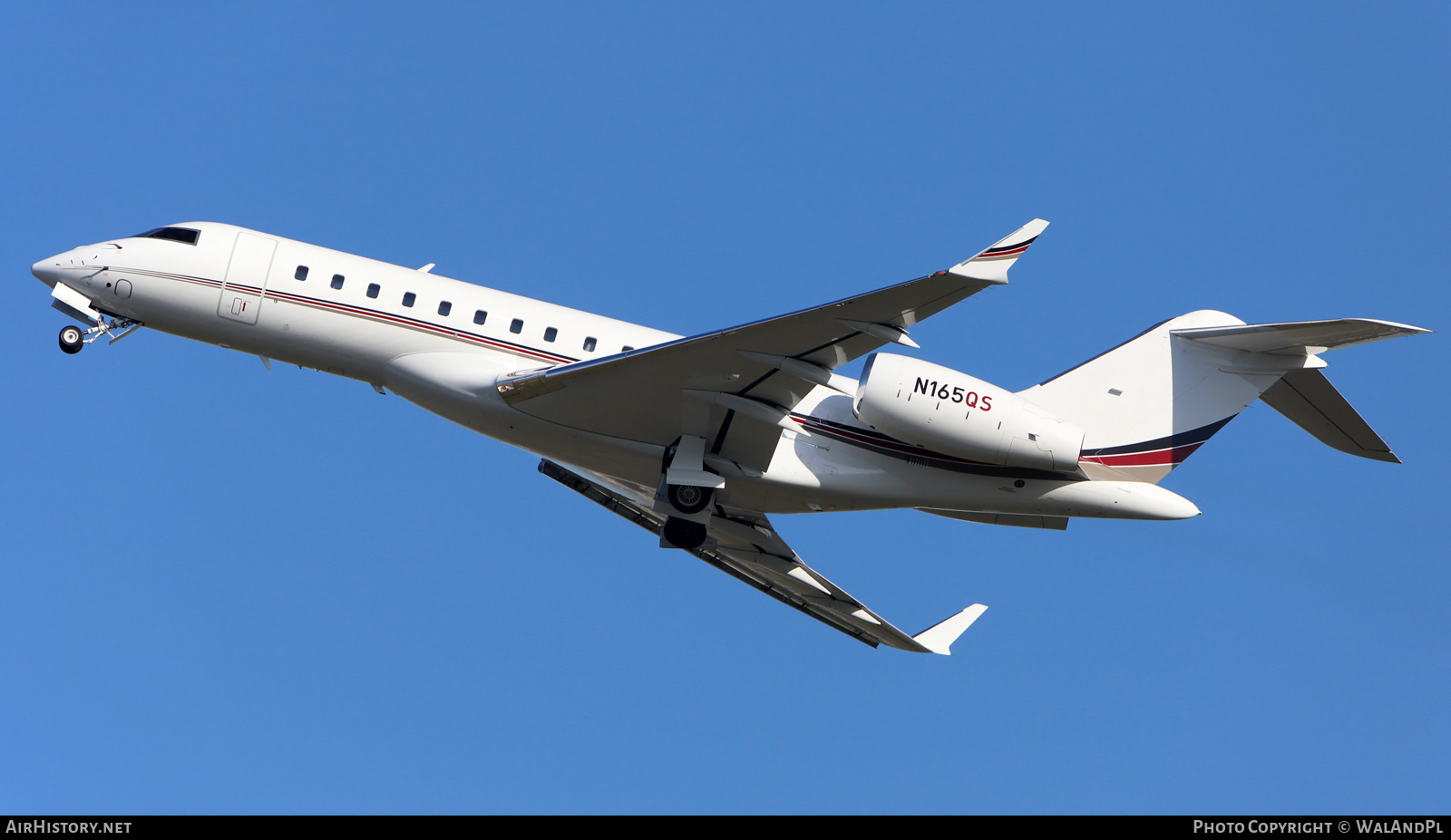 Aircraft Photo of N165QS | Bombardier Global 6000 (BD-700-1A10) | AirHistory.net #521111