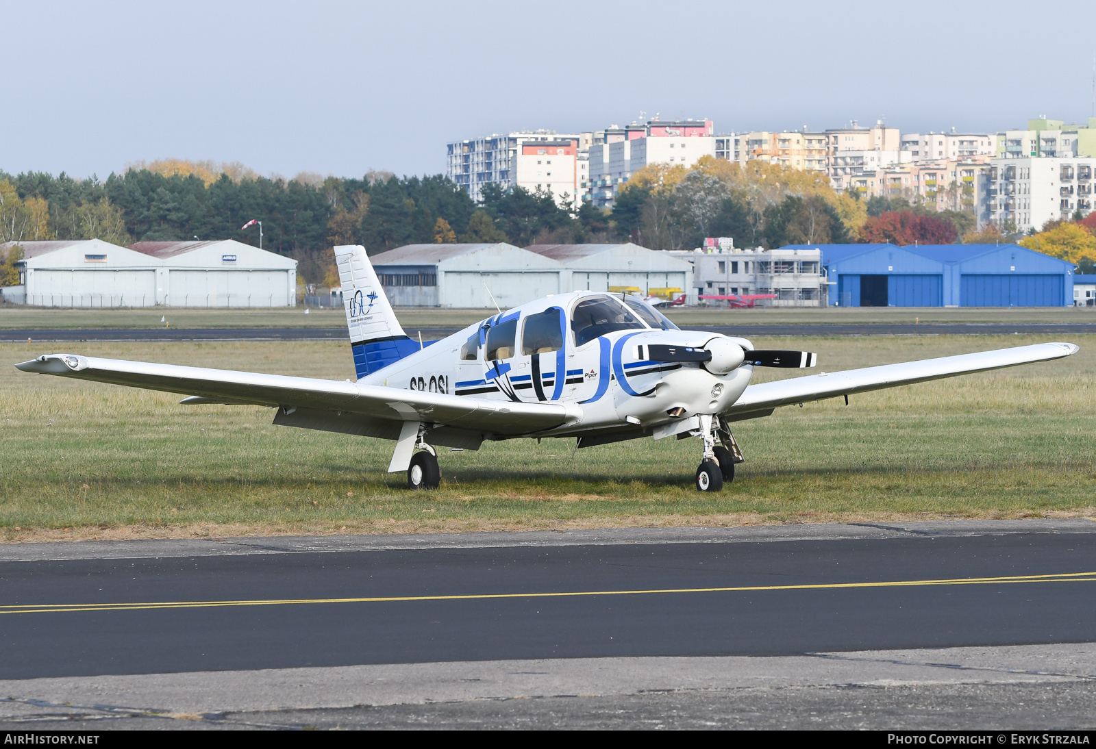 Aircraft Photo of SP-OSL | Piper PA-28R-201 Arrow III | OSL - Ośrodek Szkolenia Lotniczego | AirHistory.net #521196