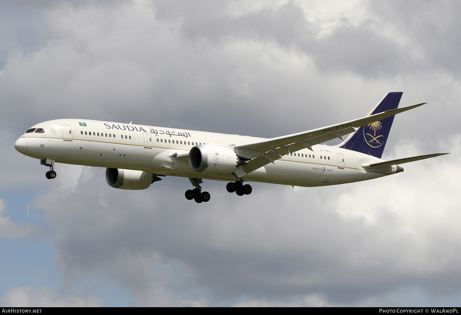 Aircraft Photo of HZ-AR22 | Boeing 787-9 Dreamliner | Saudia - Saudi Arabian Airlines | AirHistory.net #521263