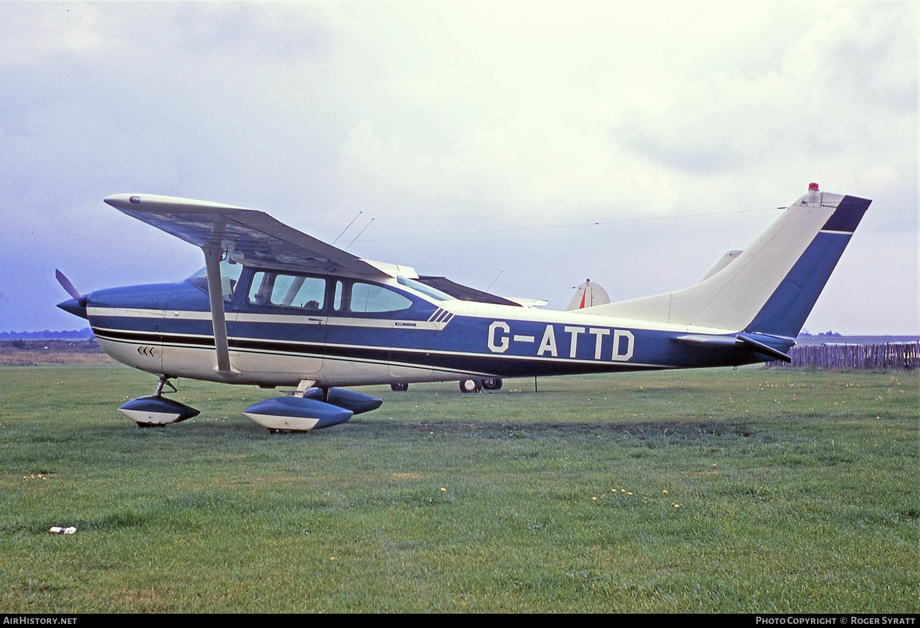 Aircraft Photo of G-ATTD | Cessna 182J Skylane | AirHistory.net #521295