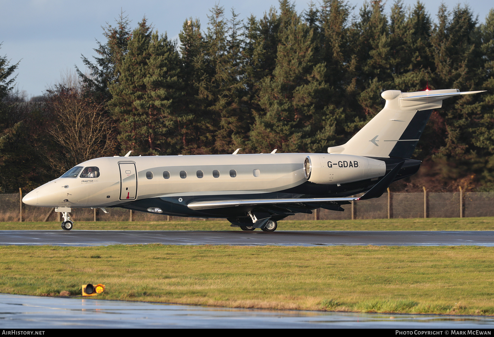 Aircraft Photo of G-GDAB | Embraer EMB-550 Praetor 600 | AirHistory.net #521303