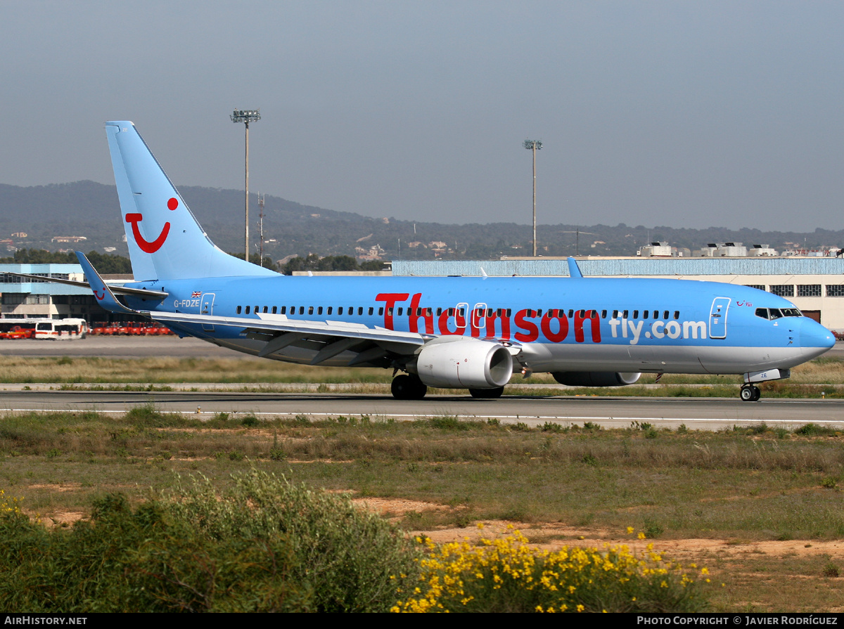 Aircraft Photo of G-FDZE | Boeing 737-8K5 | Thomsonfly | AirHistory.net #521341