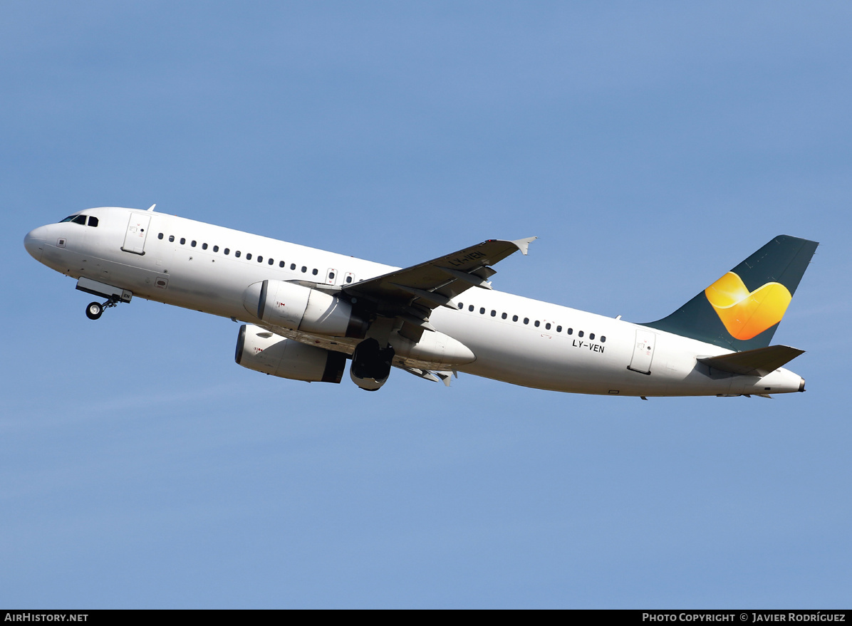 Aircraft Photo of LY-VEN | Airbus A320-233 | Thomas Cook Airlines | AirHistory.net #521356