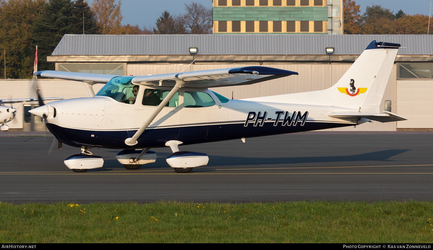 Aircraft Photo of PH-TWM | Cessna 172P Skyhawk | Vliegclub Twente | AirHistory.net #521385