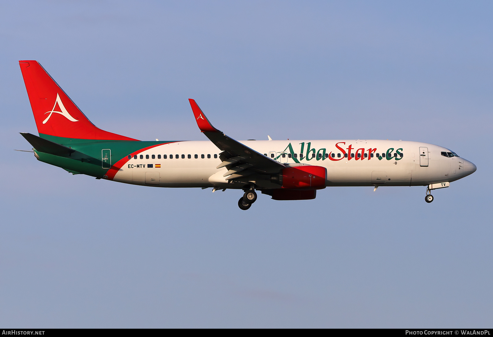 Aircraft Photo of EC-MTV | Boeing 737-8K5 | AlbaStar | AirHistory.net #521420