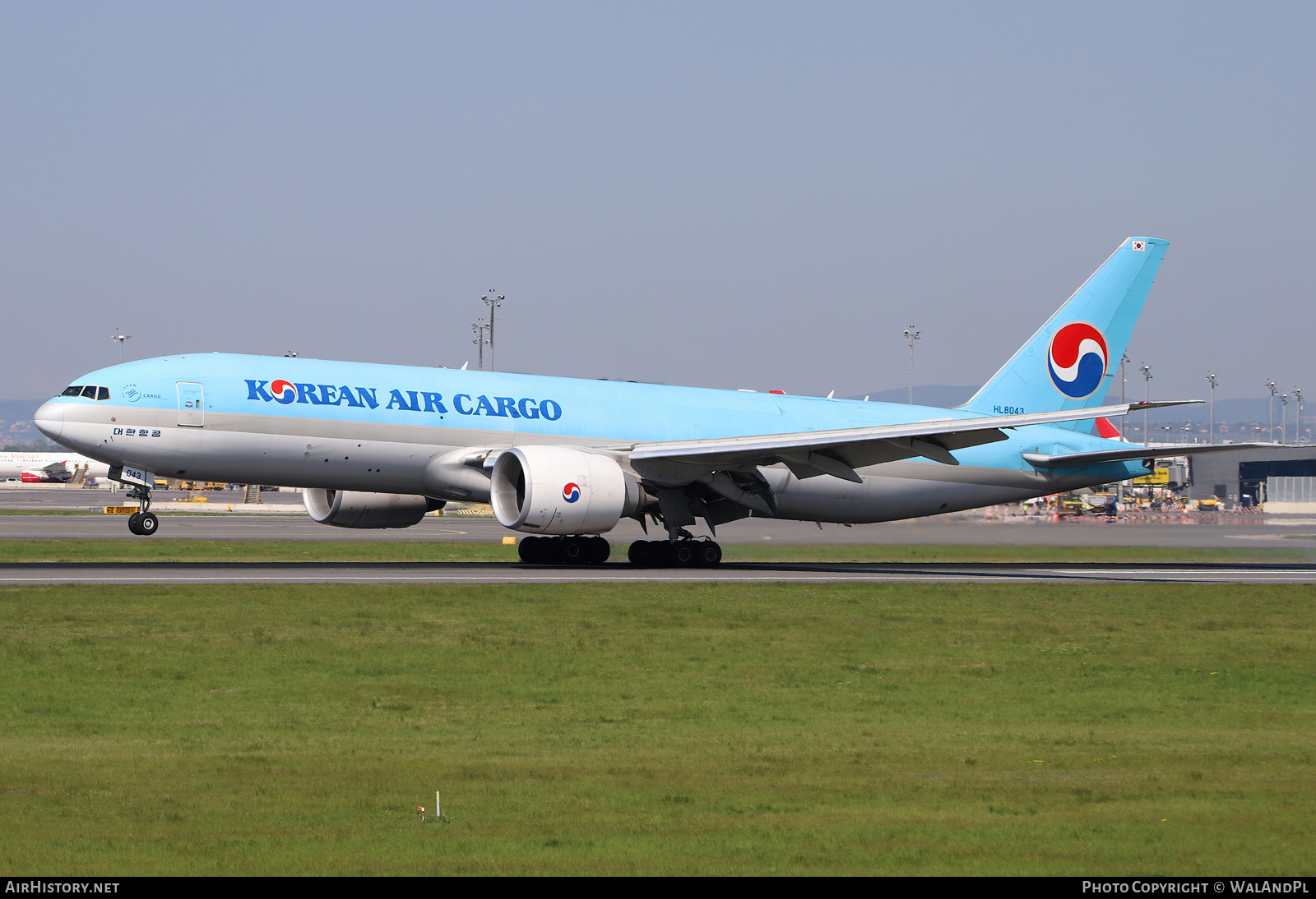 Aircraft Photo of HL8043 | Boeing 777-F | Korean Air Cargo | AirHistory.net #521424